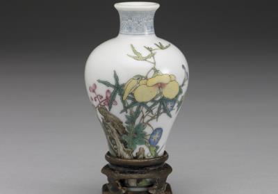 图片[2]-Vase with flower in falangcai painted enamels, Qianlong reign (1736-1795), Qing dynasty-China Archive